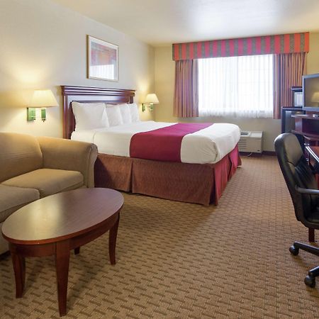 Best Western Quanah Inn & Suites Bagian luar foto