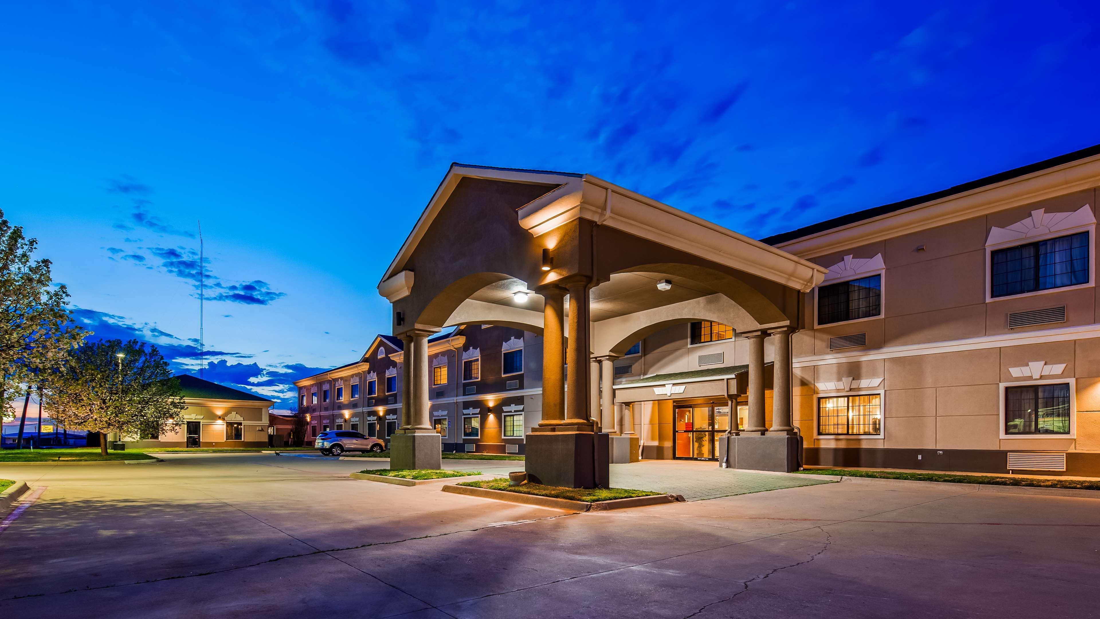 Best Western Quanah Inn & Suites Bagian luar foto